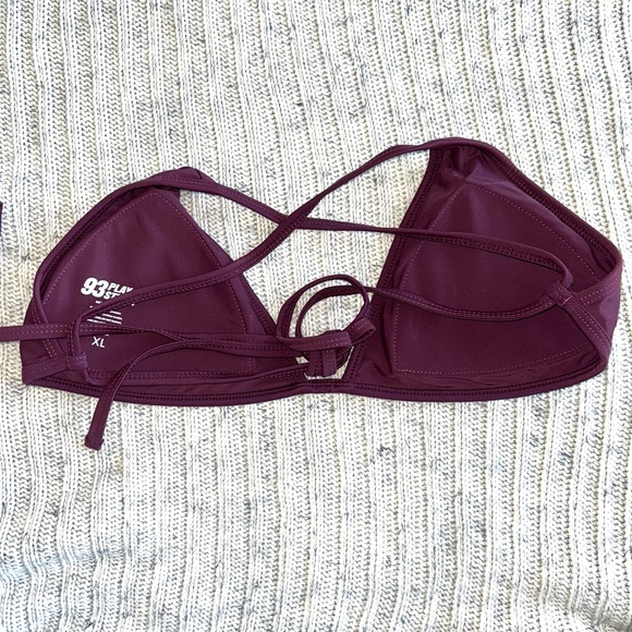 Lily Minimal Bikini Top - Picture 6 of 9